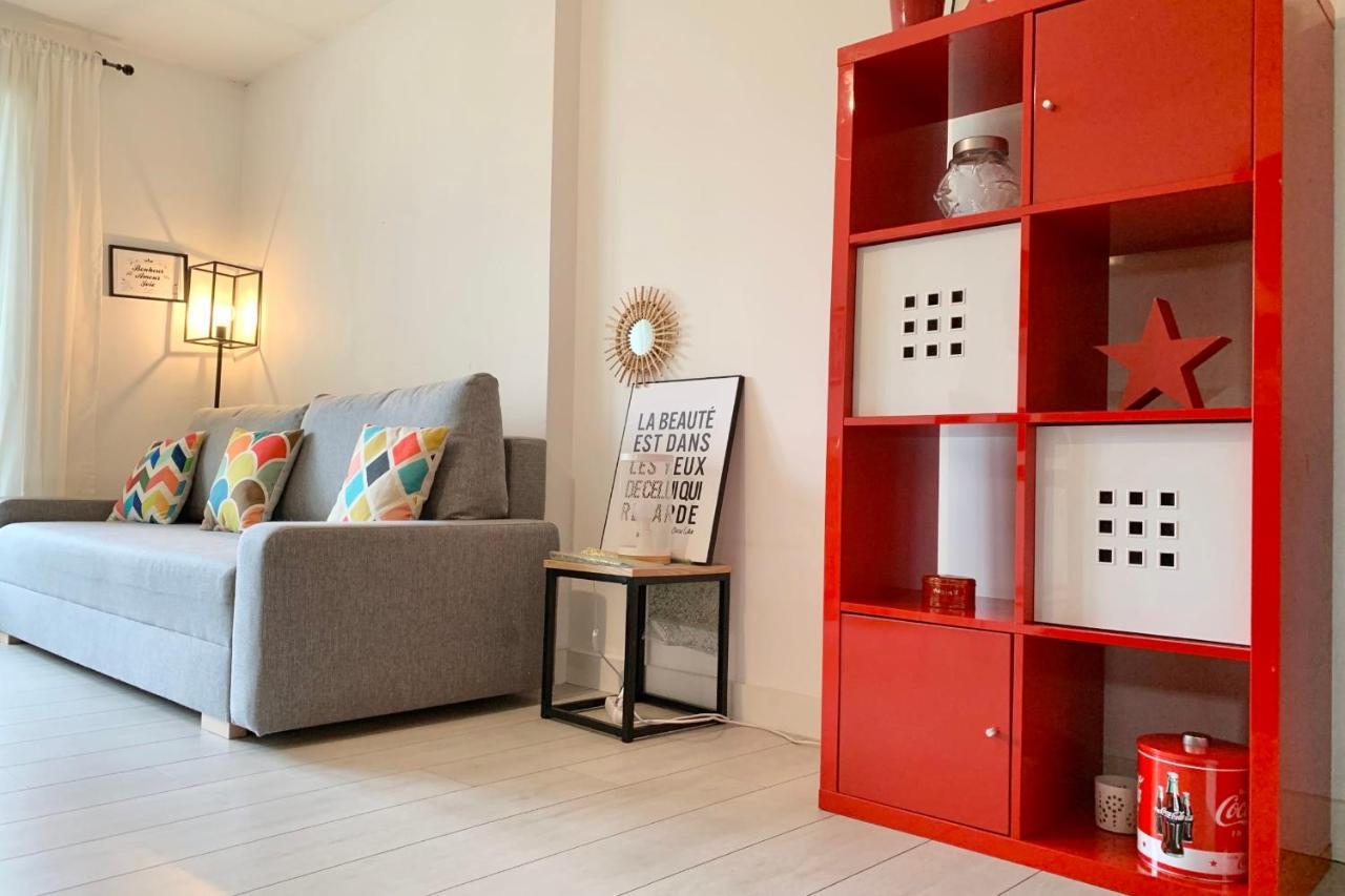#d1 The Red One Sofa Bed Near Gem Train Station Appartement Grenoble